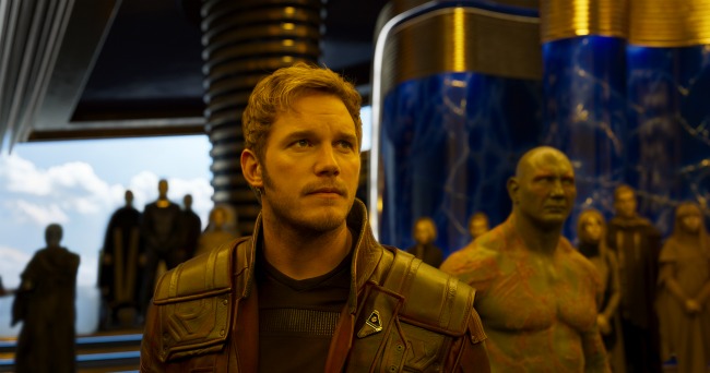 Guardians Of The Galaxy Vol. 2 L to R: Star-Lord/Peter Quill (Chris Pratt) and Drax (Dave Bautista) Ph: Film Frame ©Marvel Studios 2017